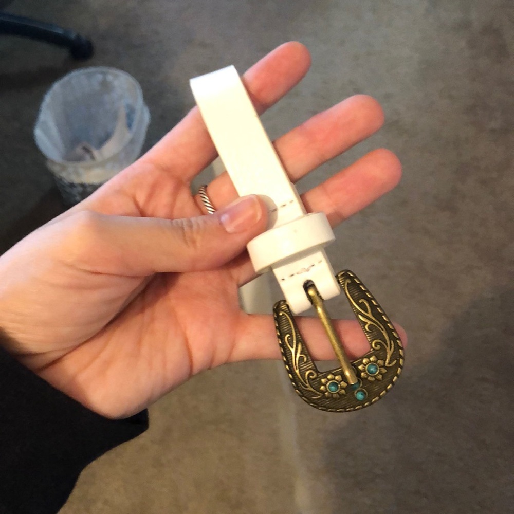 White cowgirl belt